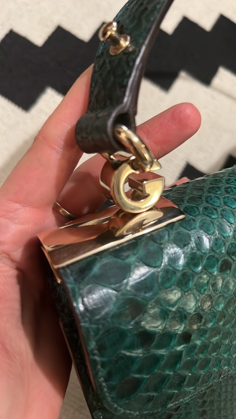 Gucci Python Medium Shoulder Bag Green - image 15