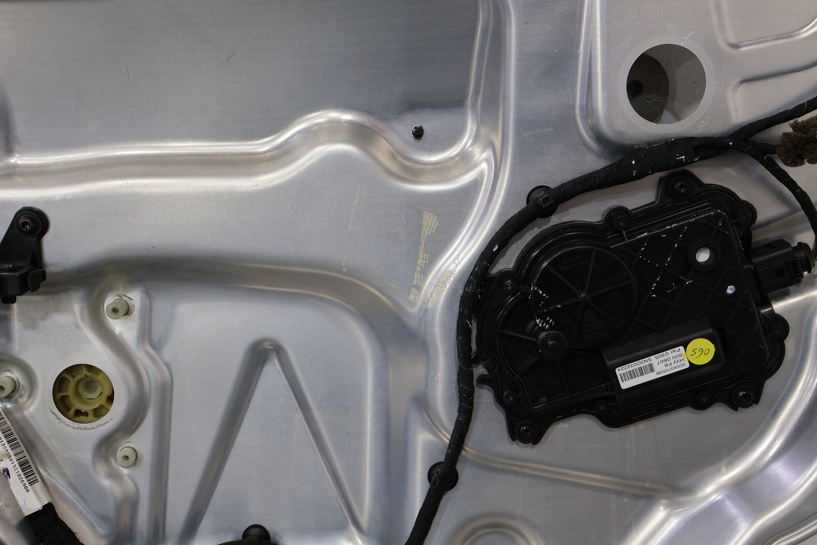 06-12 Bentley Flying Spur Rear Right RH Door Window Regulator (Tested) NO Motor