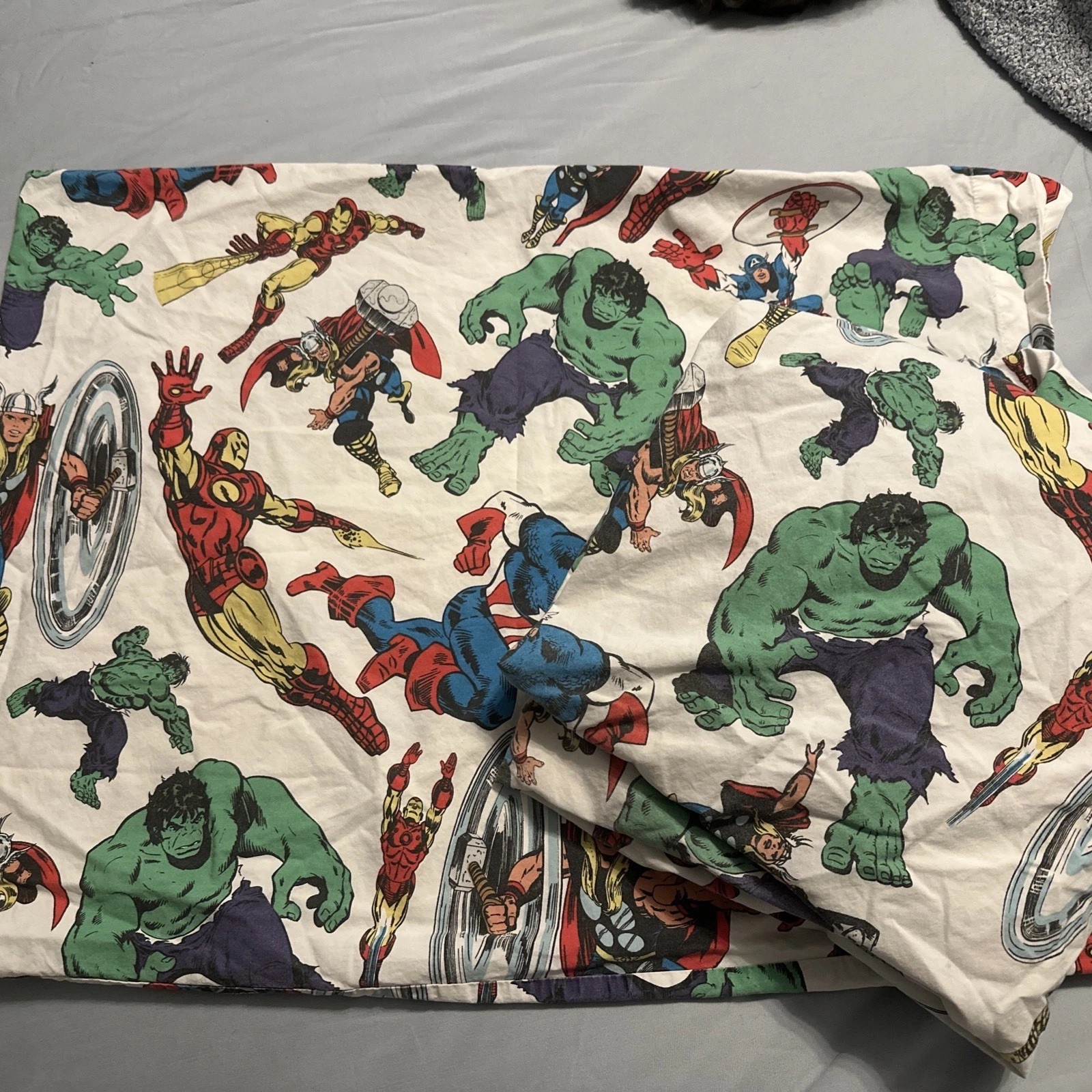 Sábana bajera y funda de almohada de algodón Pottery Barn Kids Marvel Comic Avengers doble