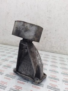 AUDI A4 Avant 8ED, B7 Getriebehalter 8D0399113AB 1.90 Diesel 2003 31461790