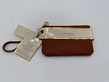 NWT Adrienne Vittadini Studio Phone Charging Wallet Wristlet Brown Smooth