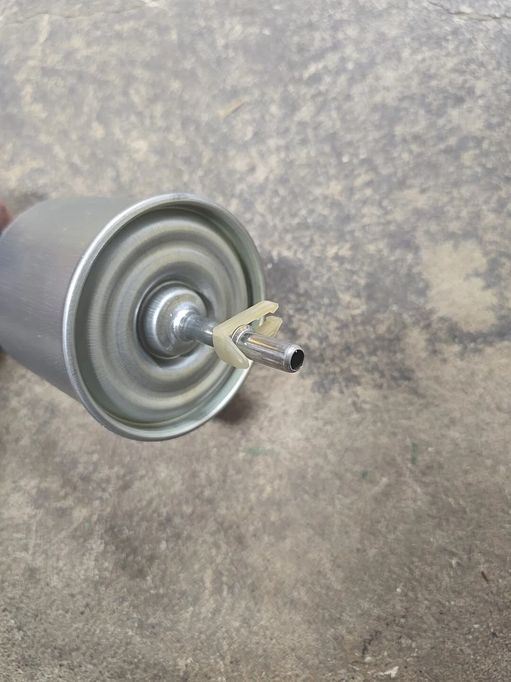 FILTRO DE COMBUSTÍVEL CHAMP G6367 Compatível com 91-97 Ford Bronco Mazda Navajo Mercury Mountaineer - Imagem 4 de 4