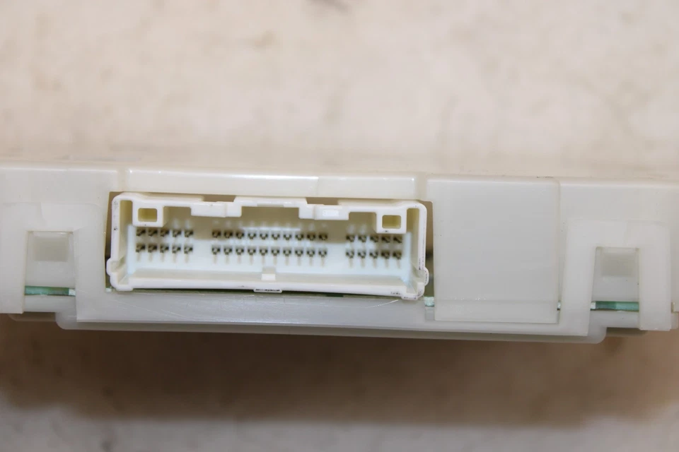 Модуль управления ОВК 2014-2020 Nissan 370z 277606GA1A OEM MW89 - Изображение 3 из 4