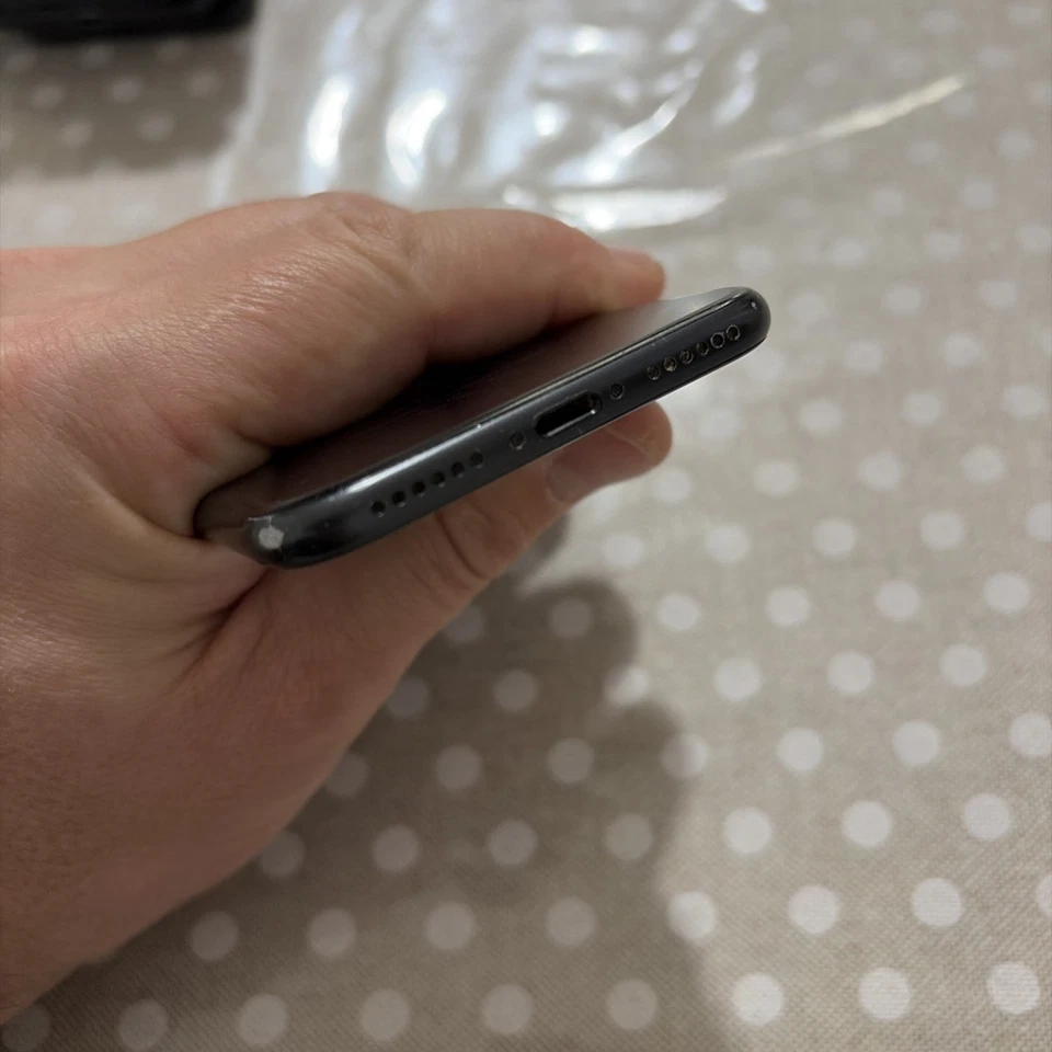 Apple iPhone 7 A1778 Nero Opaco Black 128gb 4230 - Immagine 4 di 4