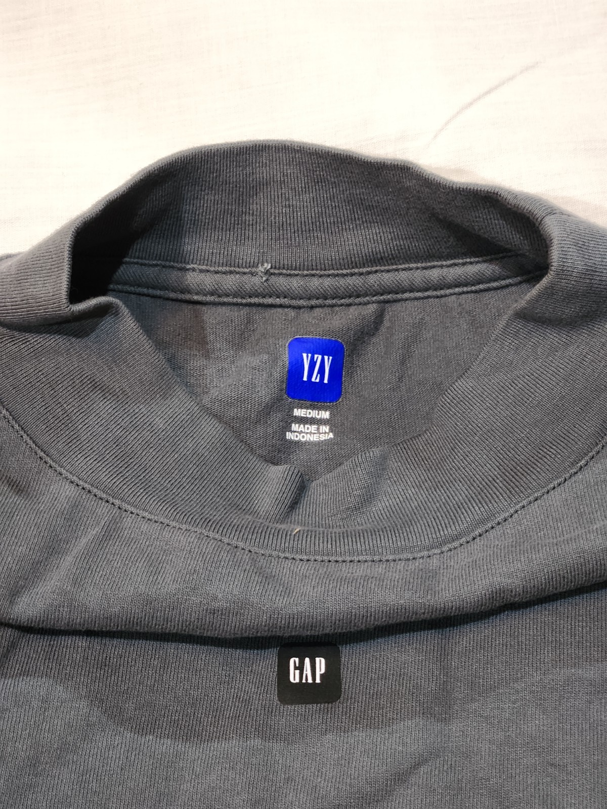 YZY Yeezy Gap Engineered By Balenciaga 52 Logo 3/4 Sleeve Black Size Medium thumbnail 6