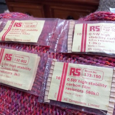 gemischte Vintage NOS PIHER Carbon Film Widerstände 1,3k 560k 3k 430 Ohm + gratis Piher 
