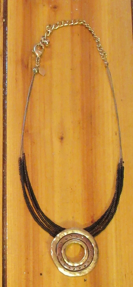 20.5" CHICOS Tono Oro Multi Hilo METAL Colgante Collar Marrón Cuentas Estrás Foto 2 de 3