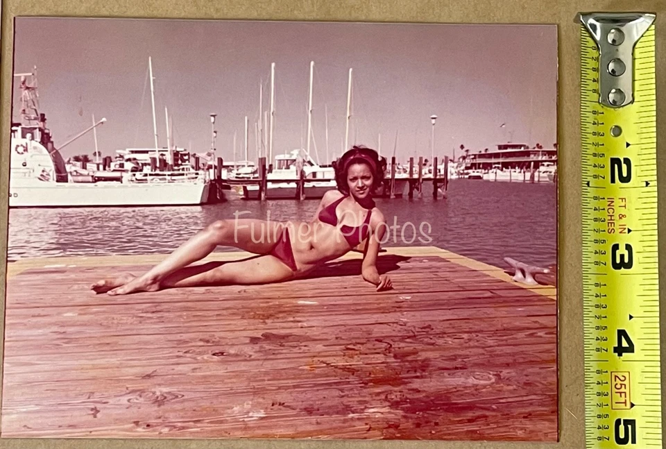 6 VTG 1970s COLOR PHOTOS 5x7 Snapshots Female SWIMSUIT SAILBOAT Bikini Model - Image 2 of 4