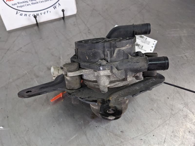 200004 C5 Corvette Secondary Air Injection Pump 12568382 OEM eBay