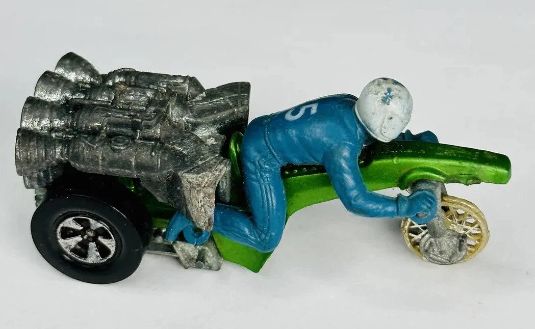 Hot Wheels Rrrumblers 1972 Roamin Candle w/ Rider | eBay