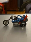 Hot Wheels Rrrumblers 1972 Torque Chop Trike w Blue Rider Figure See Photos