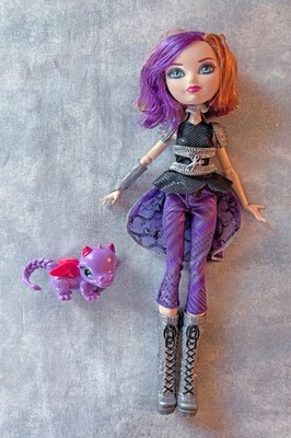 Mattel Ever After High Dragon Games Poppy O Hair Doll 2015 w/ Dragon