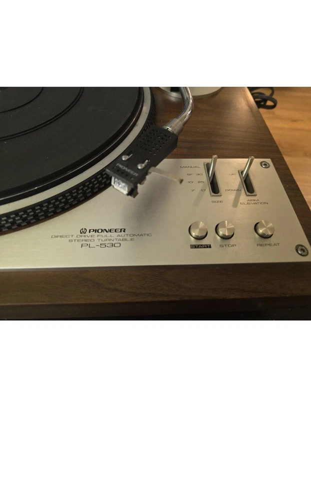 Pioneer Vintage 1977 PL-530 Direct Drive Automatic Turntable  original owner  - Image 4 of 4