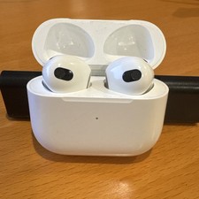 Apple AirPods 3rd Generation MagSafe Lightning Case A2566 A2564 White Used