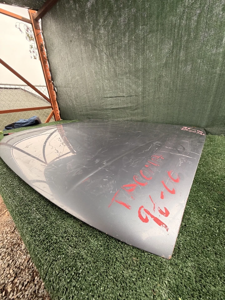 Toyota Tacoma 1995-2000 primera generación capó OEM 53301-04030 Foto 3 de 3