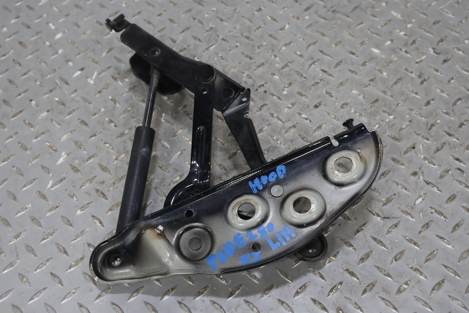 Bentley Flying Spur 2006-2012 Left, right Engine lid hinges Pair