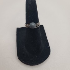 Small Women's Double Wire Gray Bead Ring