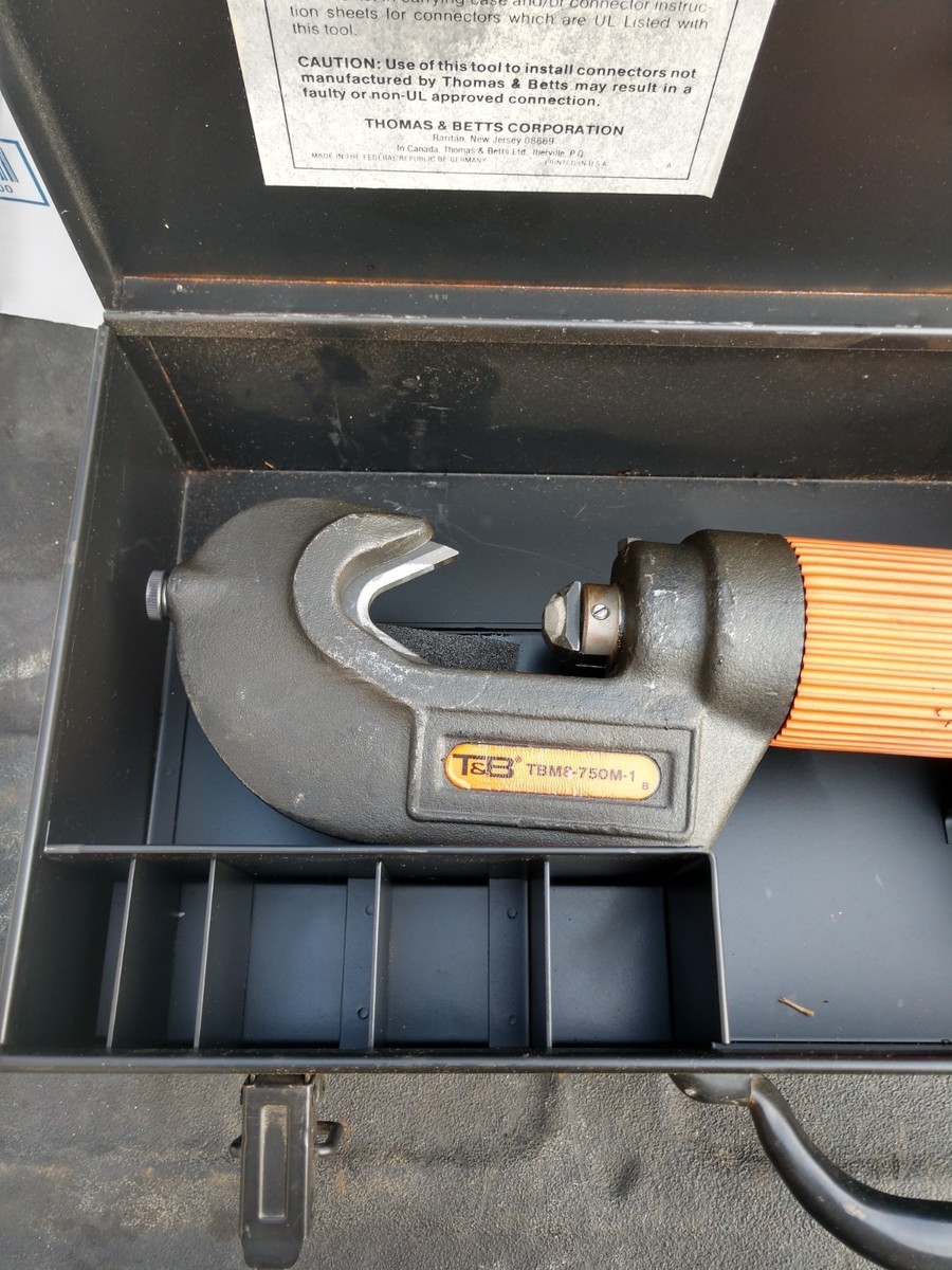 Pressa crimpatrice per tubi flessibili idraulici - P32X - Finn-Power Pressa crimpatrice per tubi flessibili idraulici - P32X - Finn-Power