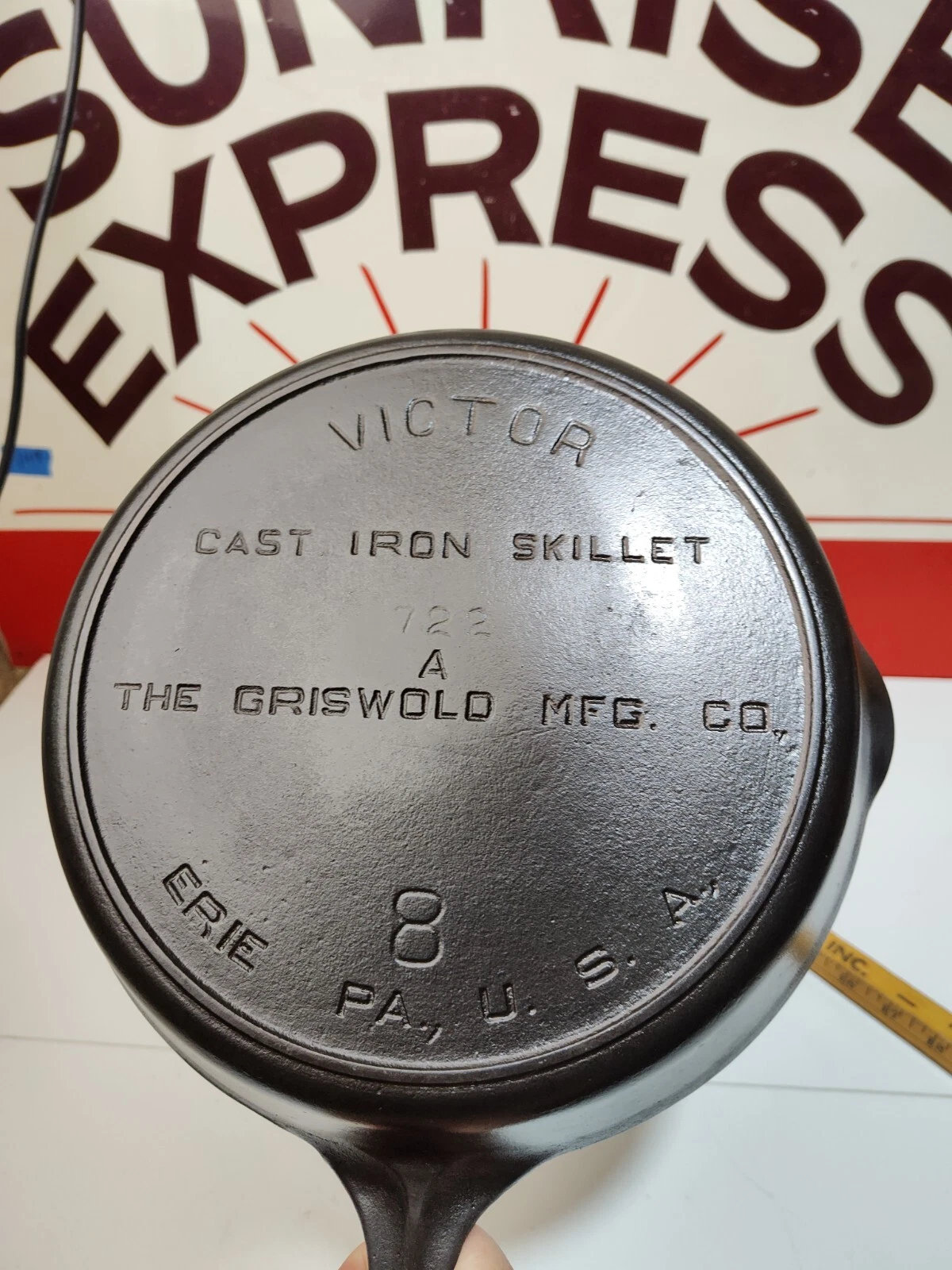 "Fully Restored" VICTOR GRISWOLD #8 Cast Iron Skillet Pan Full Marked 10" Flat