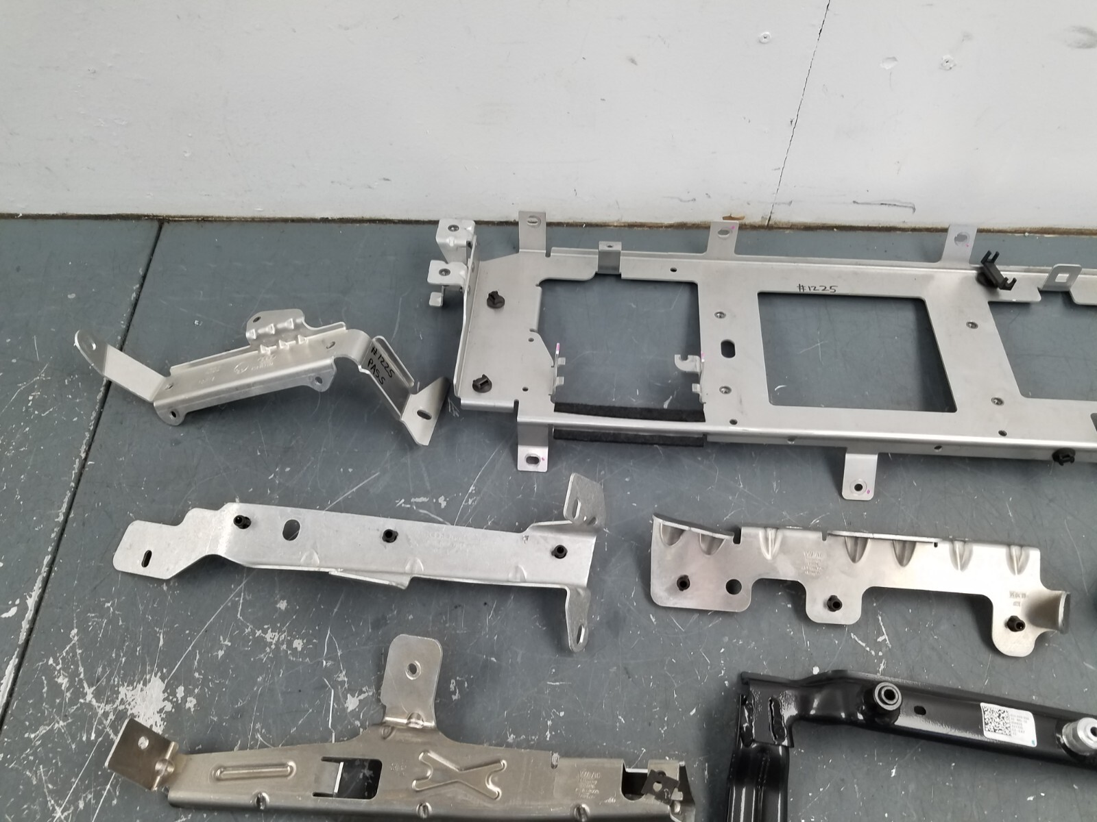 2017 Audi R8 Misc Metal Brackets #1445 S2