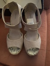 Attention Women s Tilly Heels Natural Size 9 30324