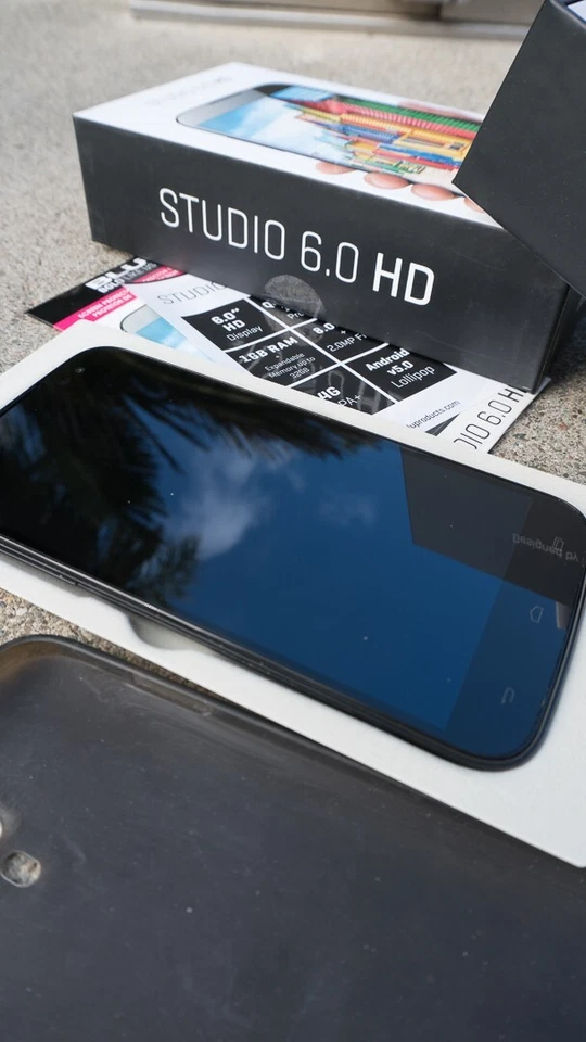 Negro BLU Studio 6.0 HD D651u Desbloqueado De Fábrica GSM Doble SIM con Accesorios Foto 3 de 4