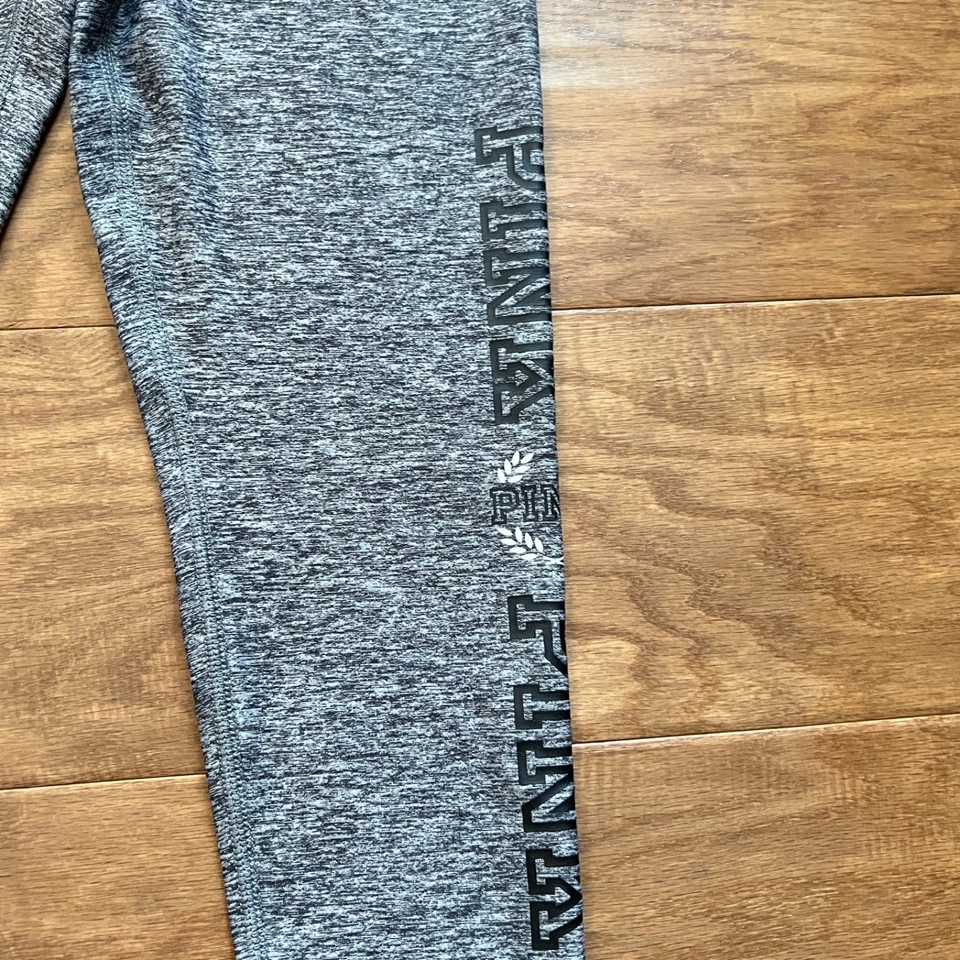 ROSA Ultimate Victoria's Secret Leggings Capris Talla S Gris/Negro Foto 3 de 4