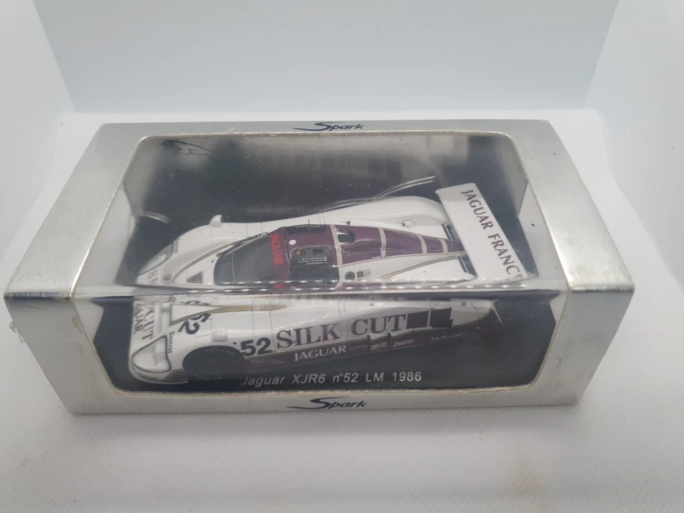 Spark Model S0756 Jaguar XJR #52 Silk Cut Le Mans 1986 *Cracked Case* - Image 2 of 4