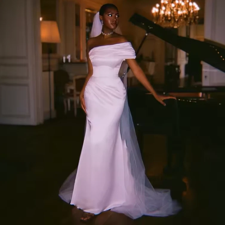 Simple Mermaid Wedding Dresses White One Shoulder Floor Length Bridal Dress - Image 2 of 4