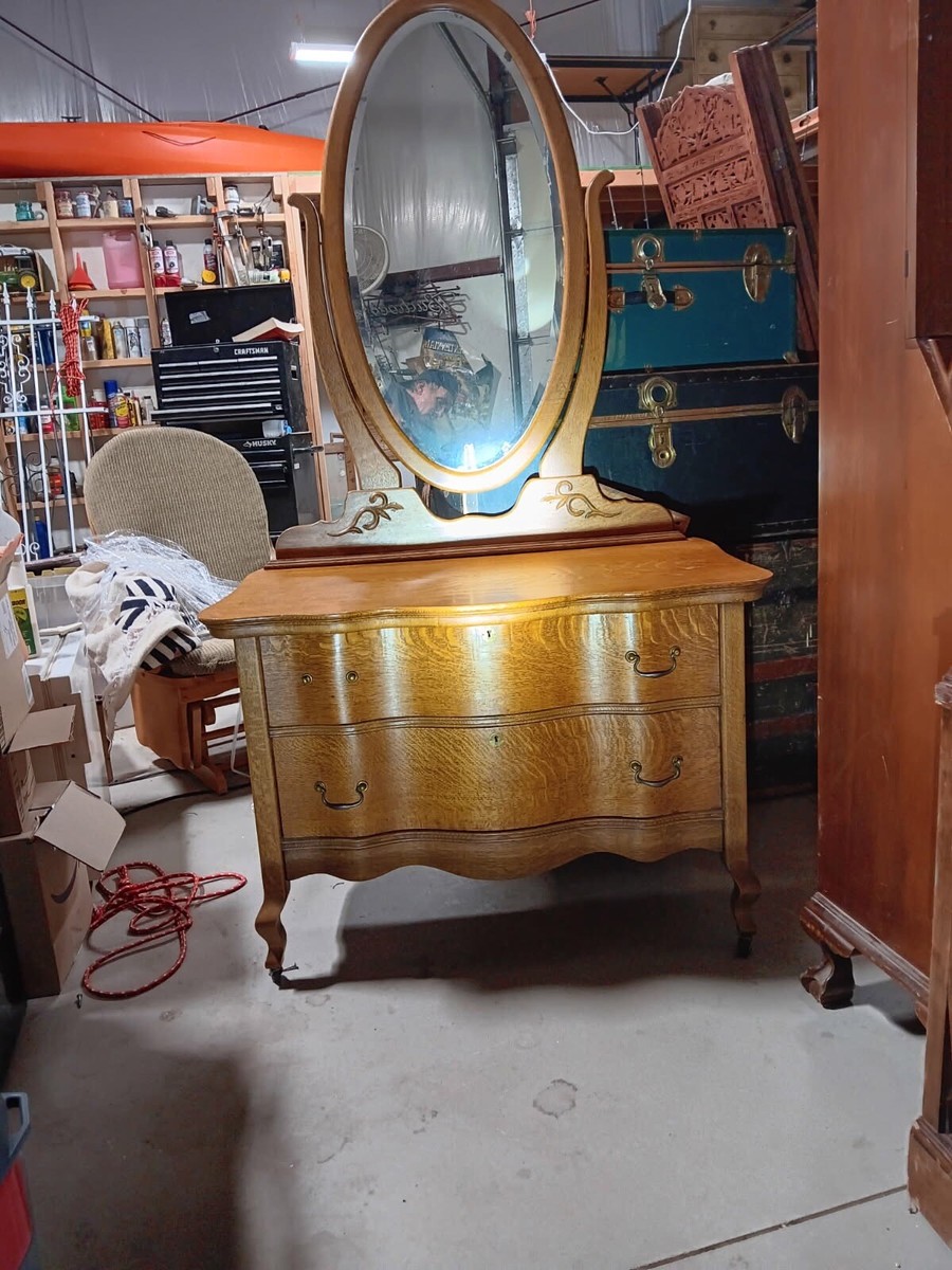 Antique Tiger Oak Princess Dresser