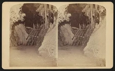 Amphitheatre, Caverns of Luray / photo and copyright by C.H. James, Phila.,