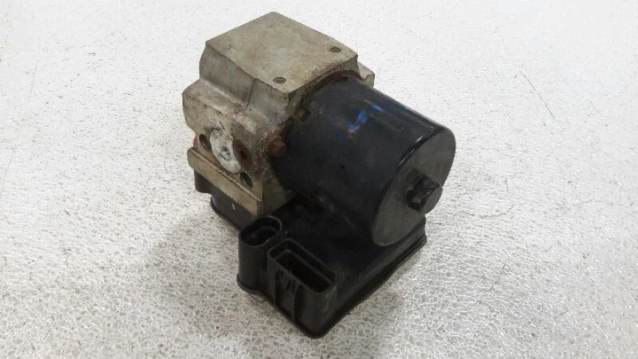 2004-2005 Chevy Trailblazer ABS Anti Lock Brake Pump Control Module Assembly Oem - Imagem 3 de 4
