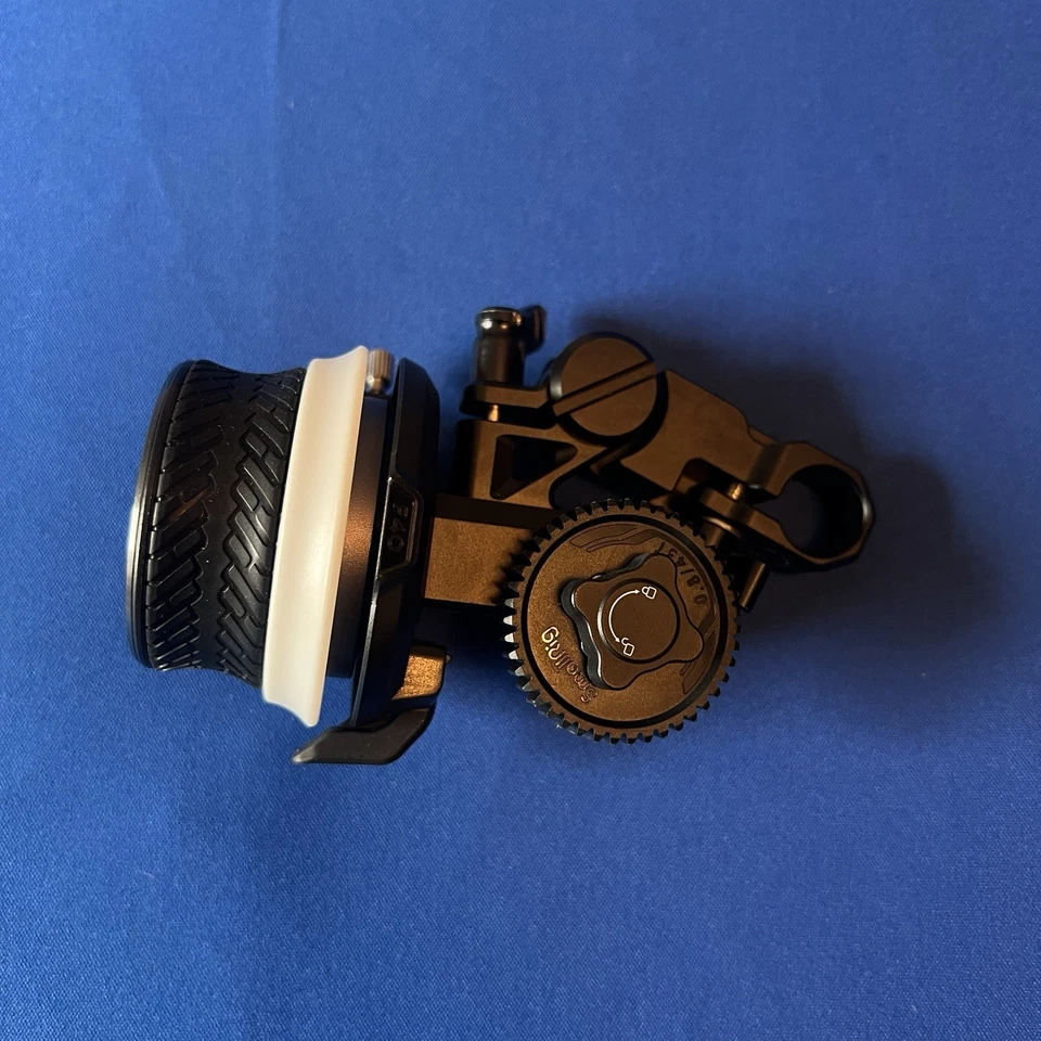 Фокусировка SmallRig Mini Follow с ограничителями A/B и зажимом стержня 15 мм и защелкивающимся зубчатым кольцом - Изображение 2 из 3