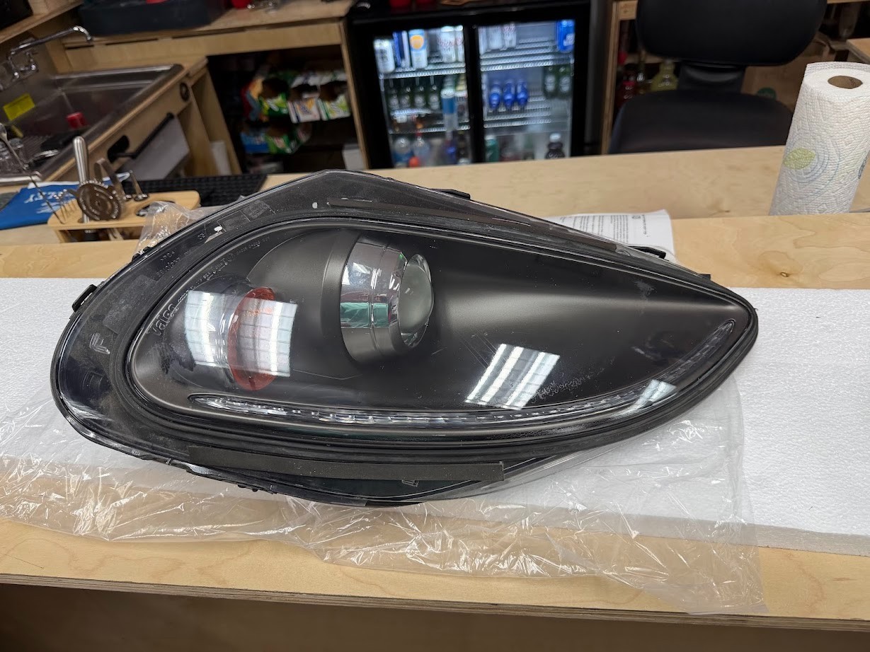 PAIR FERRARI F430 OEM LEFT & RIGHT LH RH FRONT HEADLIGHTS 207608 207609