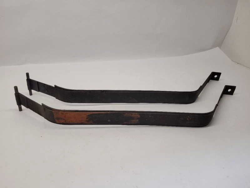 11 Hyundai Genesis 2011 par de correas de tanque de gasolina cupé de 3,8 L Foto 2 de 4