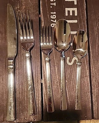 Oneida ATTALIA Svc For 4 Knife Soup Spoon Teaspoon Dinner Fork Salad Fork 20 Pcs