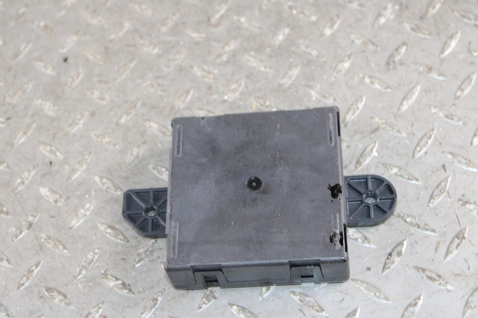 Maserati Ghibli 2014-2017 Right Body control module P/N 52851639AD