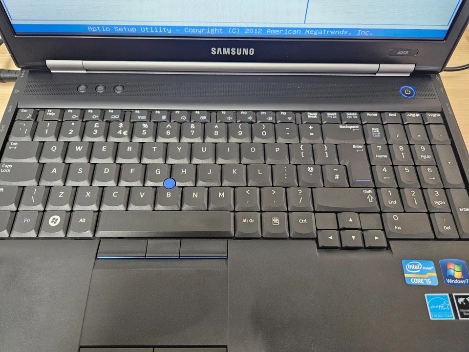 Samsung 400B - i5-2450M - 4GB Ram - No Storage - Image 4 of 4