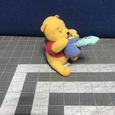 WINNIE THE POOH APPLAUSE WIGGLER Honey Pot Bees WORKS Plush Key Clip