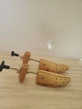 FootFitter Professional Shoe Stretcher Pair Mens M/Xl Plugs For Holes Not Includ