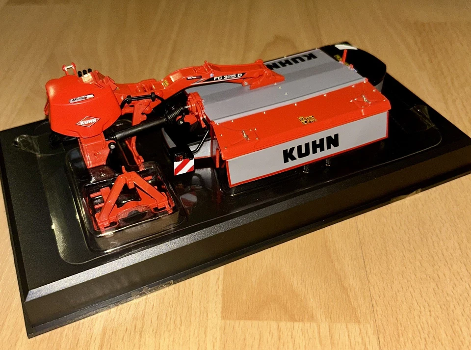 REPLICAGRI KUHN FC3115 D Mower 1:32 - Image 2 of 3