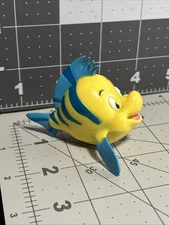 Disney Little Mermaid Flounder Figurine Spin Master Swimways Toy