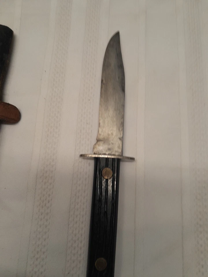 Cuchillo de caza de hoja fija Utica Sportsman de colección con funda de cuero Foto 2 de 4