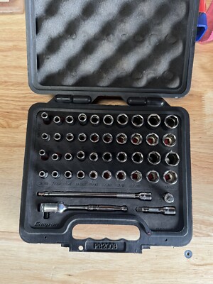 SNAP ON TOOLS 1/4'' Dr 44 Pc 144TMPBFR 6Pt METRIC SAE General Service Foam Set