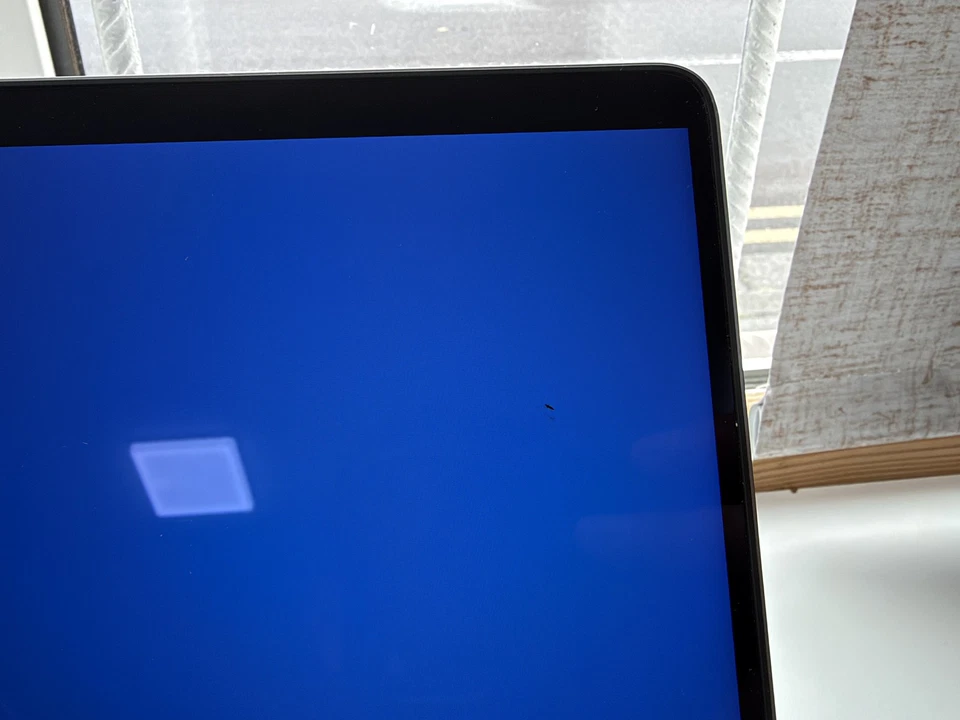 Apple MacBook Pro 16" M1 Pro · 16GB · 512GB, photo 3 of 5