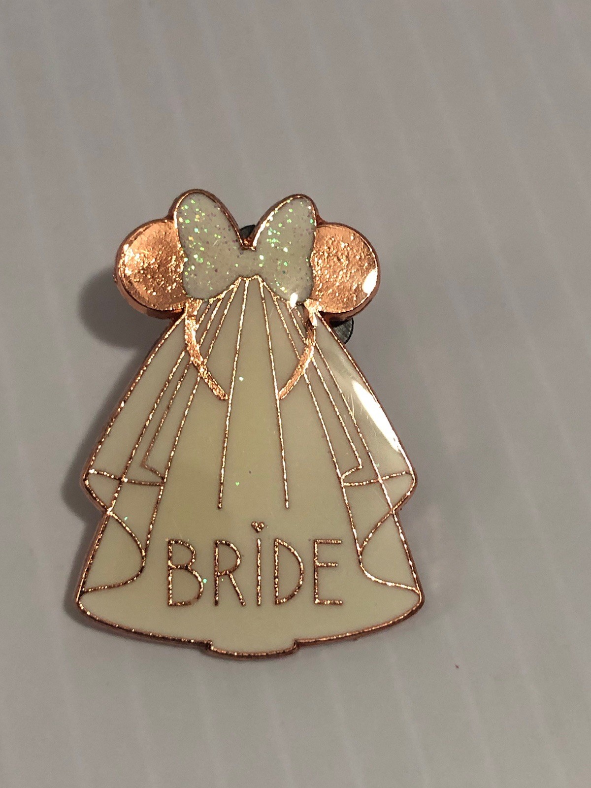 Minnie Mouse - Icon - Bride Squad Disney Pin 2021