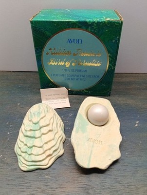 Vintage Avon 1970's Hidden Treasure Bird of Paradise Perfumed Soap Clam Pearl