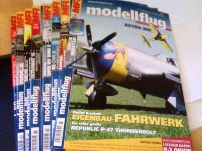Konvolt: 8 Zeitschriften Modell (div Jahrgänge) FMI Modellflug International. On
