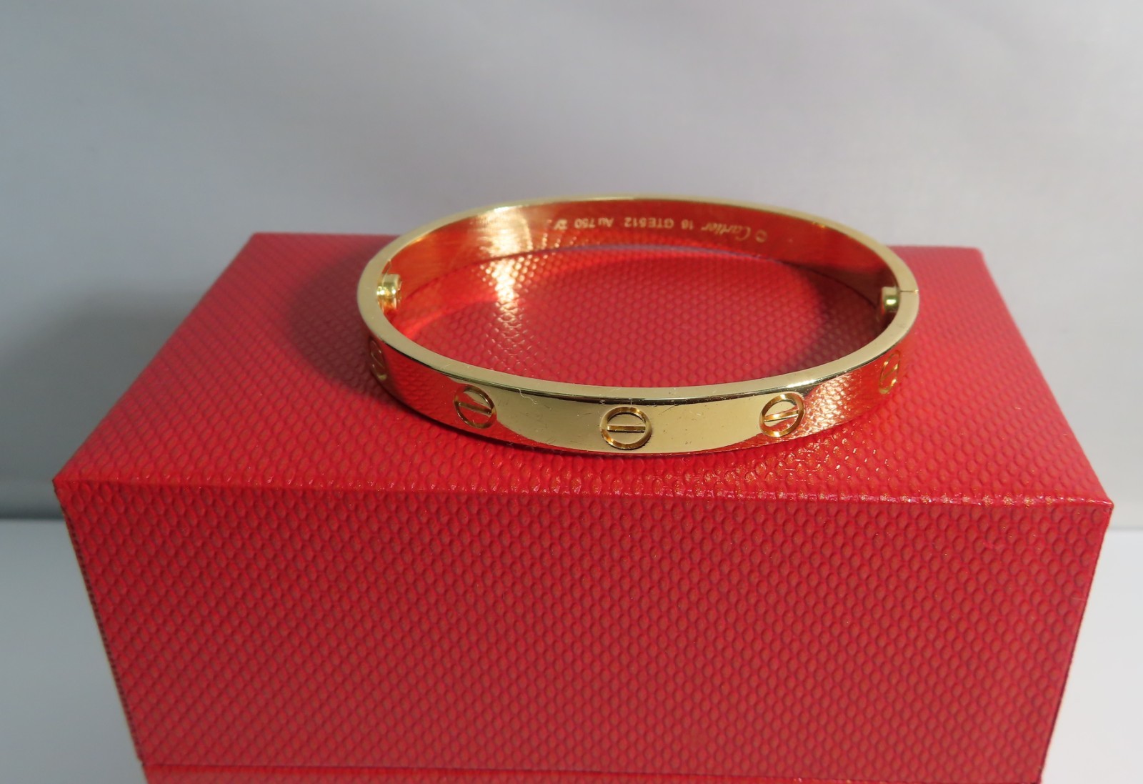 ESTATE 18k Yellow Gold Cartier Love Bracelet Size 16mm. 