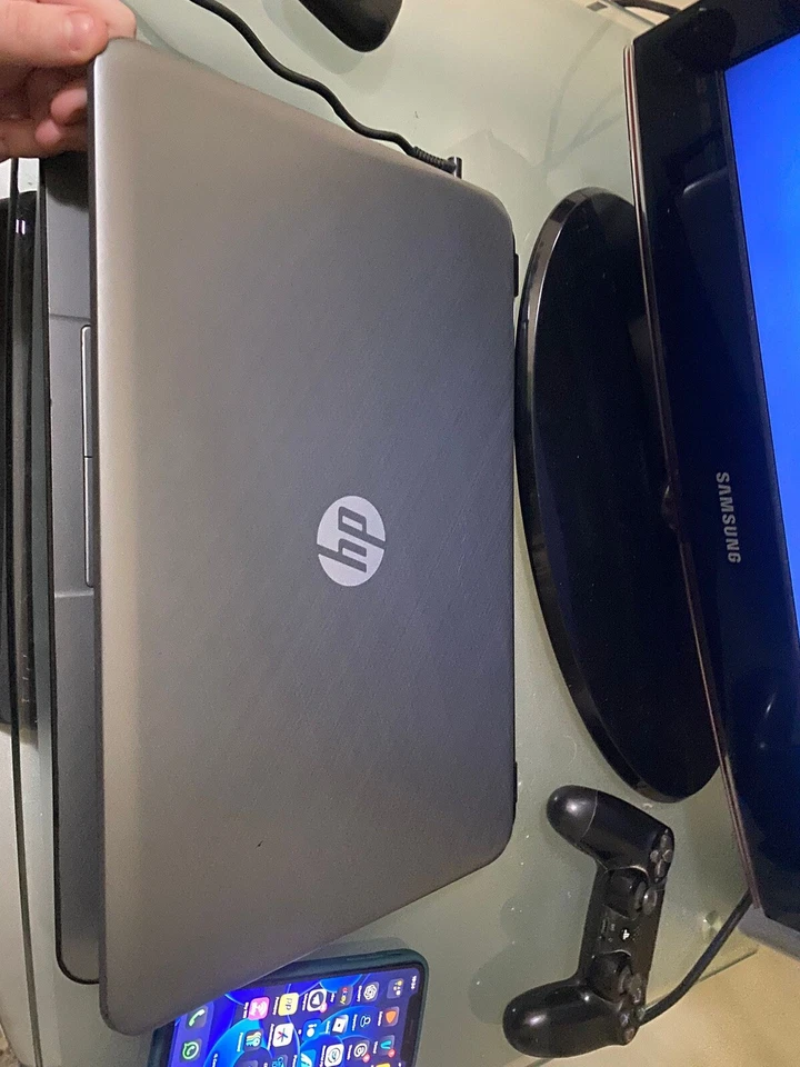 PC HP AMD A8 - Immagine 2 di 3